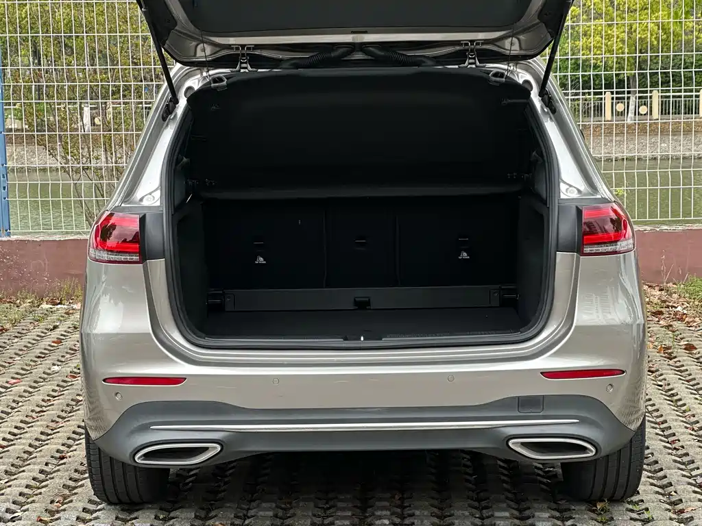Mercedes-Benz B-Class 2020 — фото 24