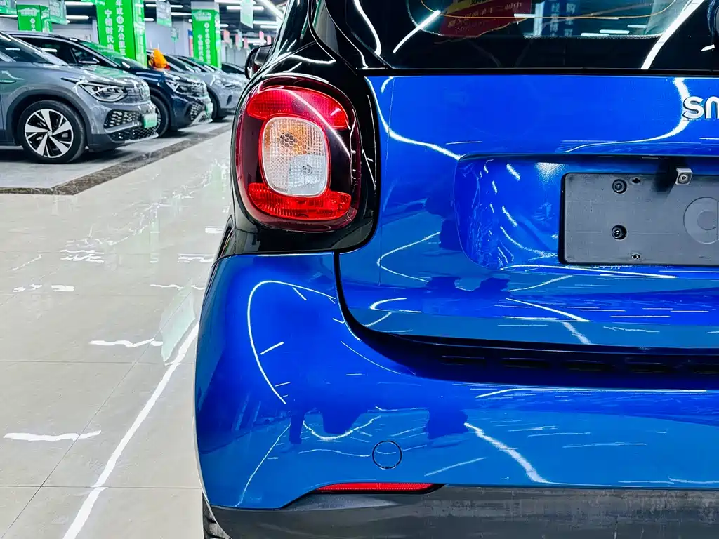 smart Fortwo 2018 — фото 14