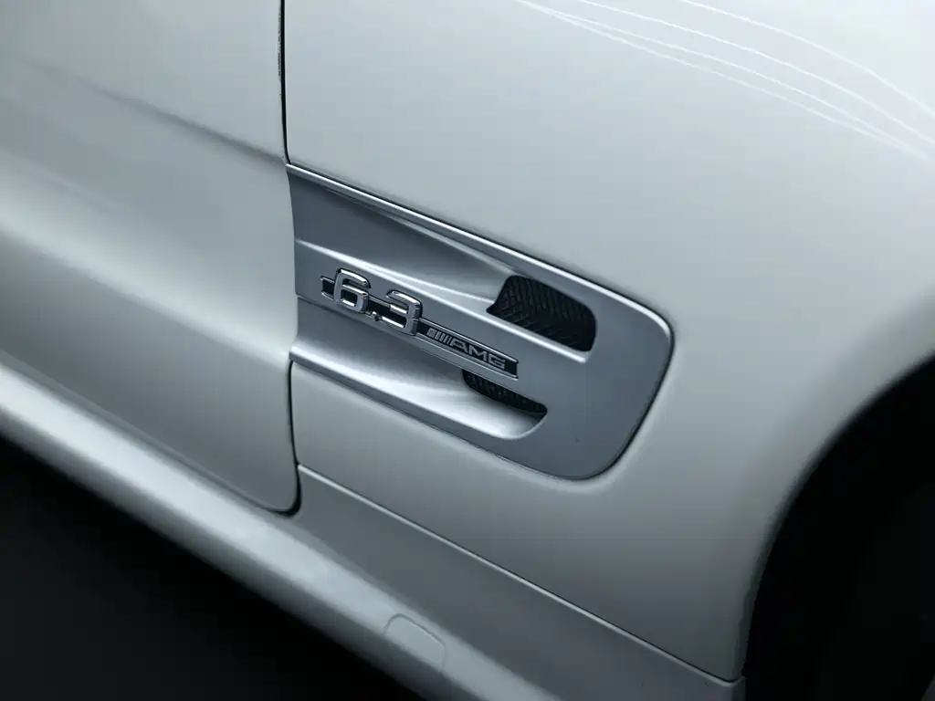 Mercedes-Benz SL-Class AMG 2010 — фото 28