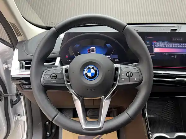 BMW iX1 2026