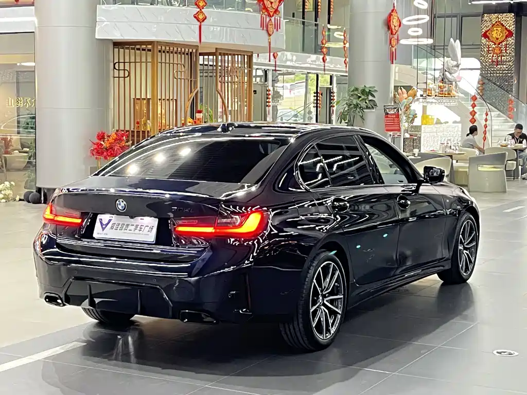 BMW 3 Series 2025