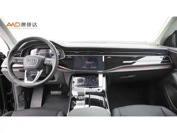 Audi Q8 2025