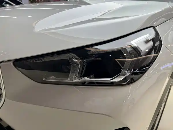 BMW iX1 2026