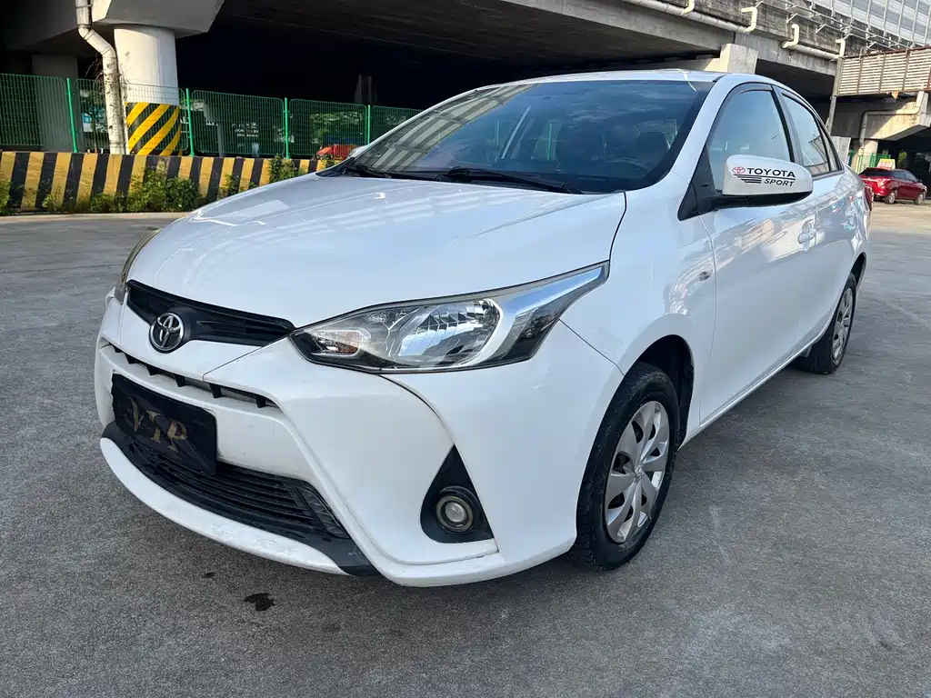 Toyota Yaris L 2017