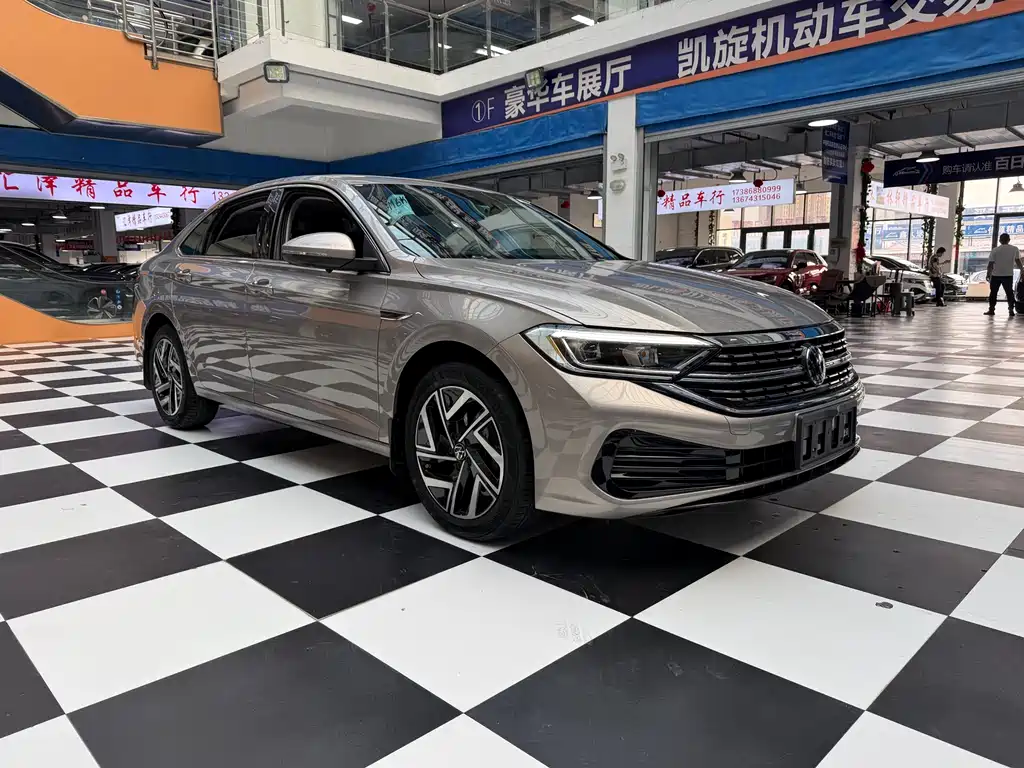 Volkswagen Sagitar 2022
