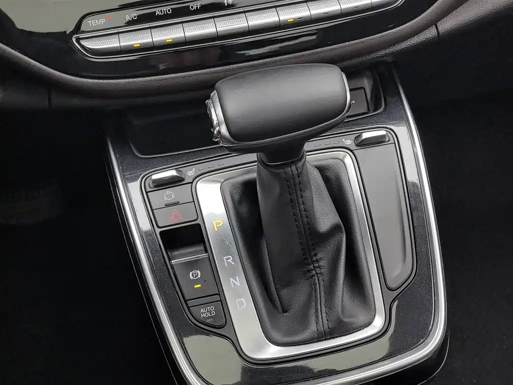 GAC Motor Trumpchi M6 2019 — фото 13