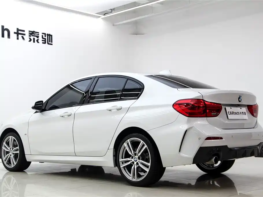BMW 1 Series 2019 — фото 6
