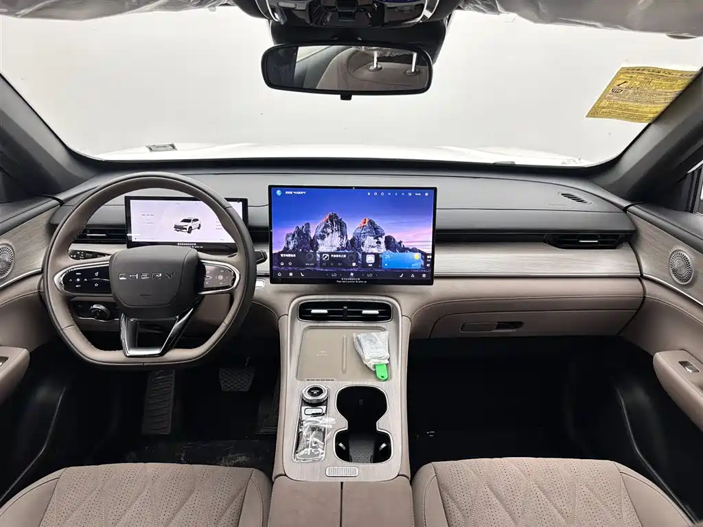 Chery Tiggo 8 PLUS — фото 8