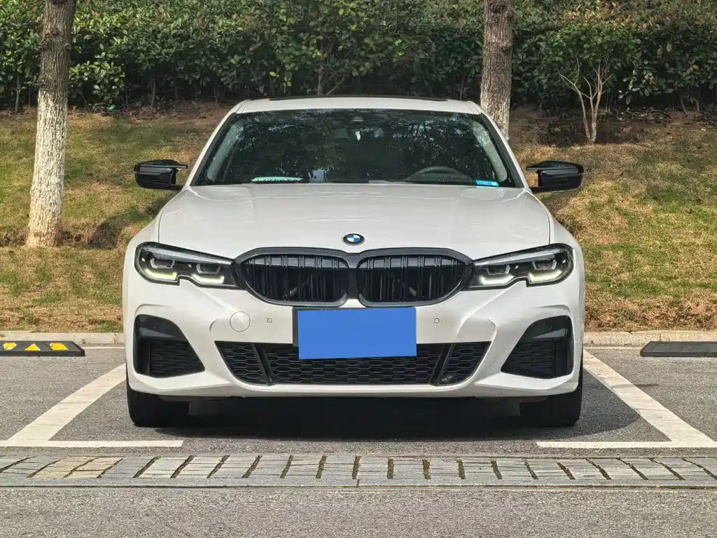 BMW 3 Series 2021
