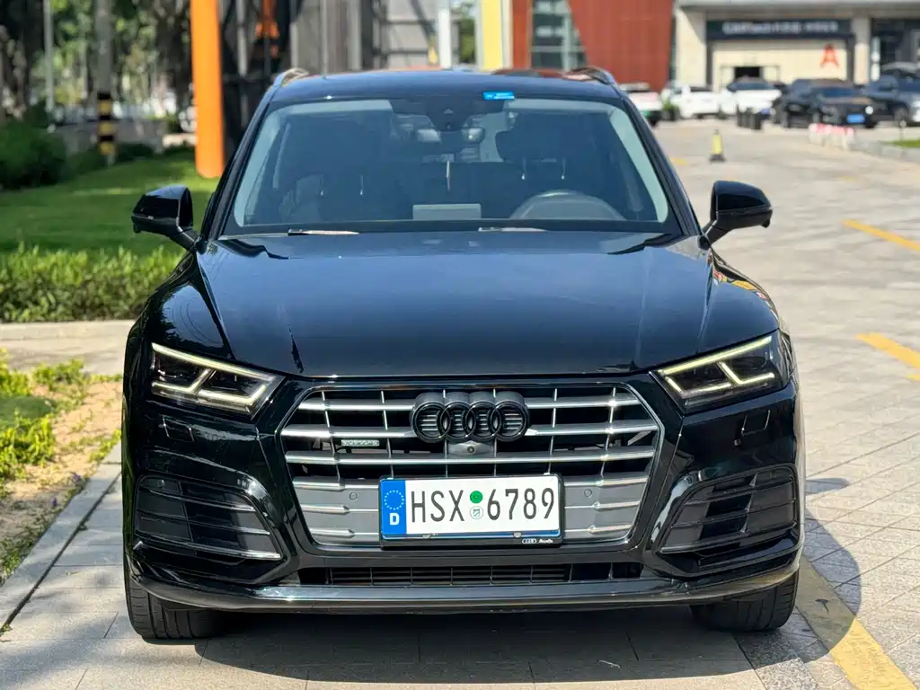 Audi Q5L 2021 — фото 2