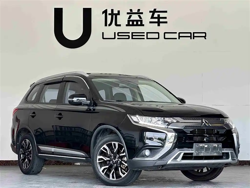 Mitsubishi Outlander 2020 — фото 3