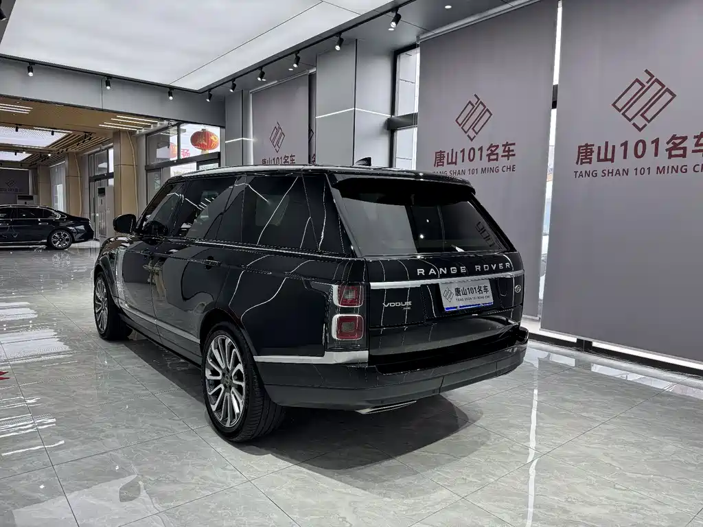 Land Rover Range Rover 2021 — фото 20