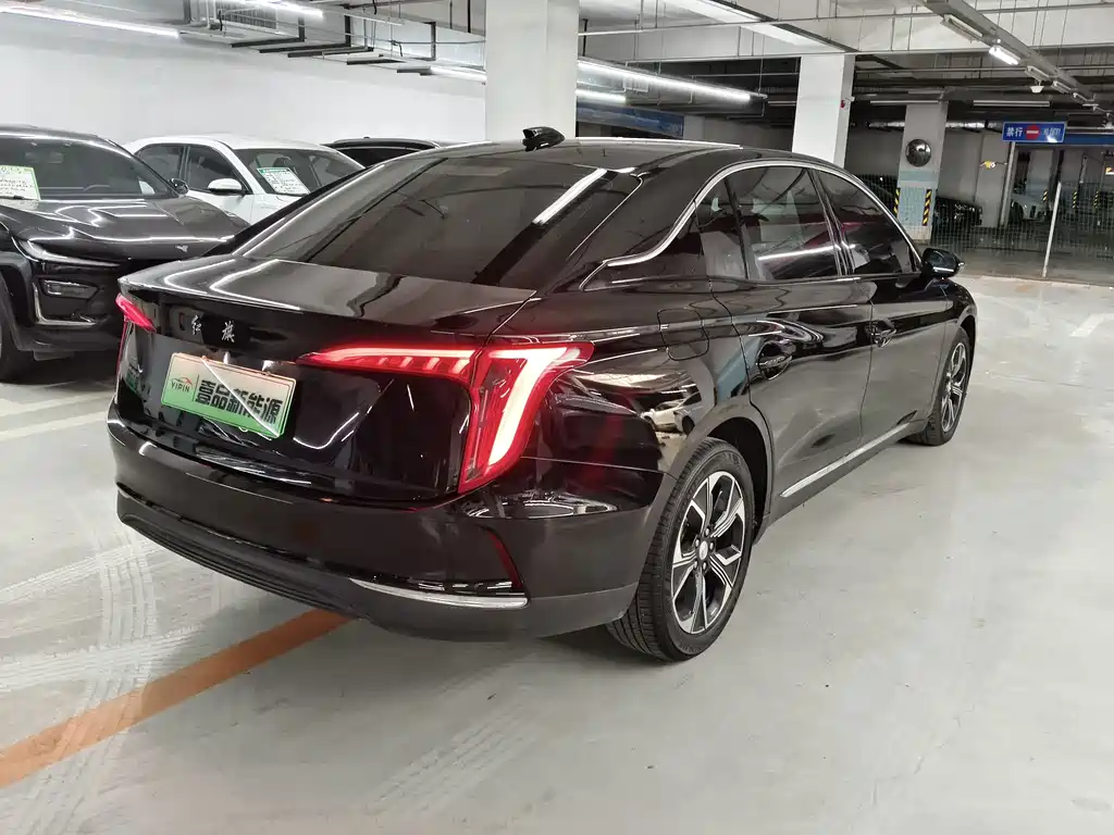 Hongqi E-QM5 2021 — фото 11