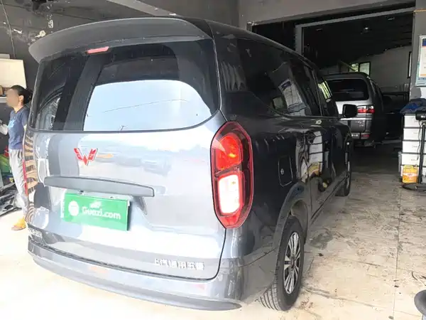 Wuling Hongguang New Energy 2025