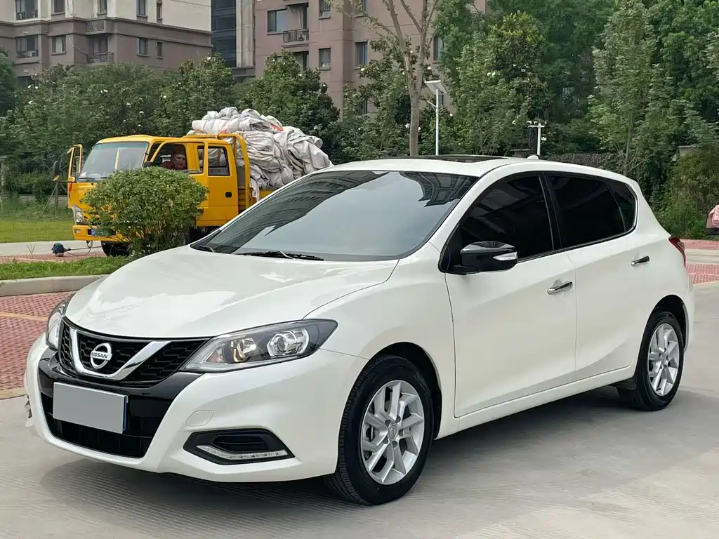 Nissan Tiida 2023