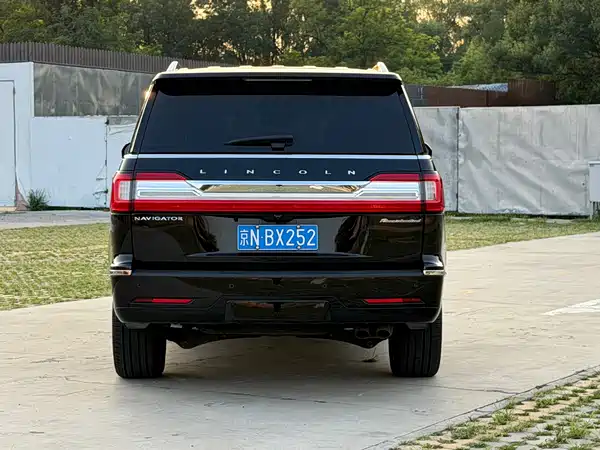 Lincoln Navigator 2020