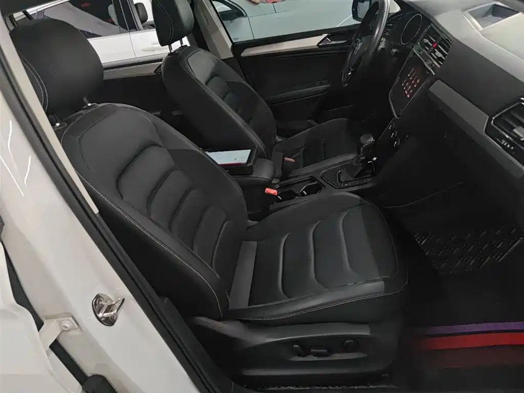 Volkswagen Tiguan L 2020 — фото 25