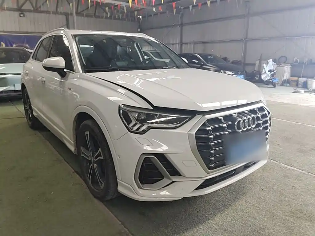 Audi Q3 2021