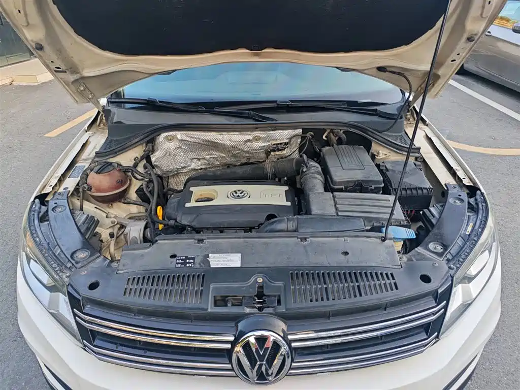 Volkswagen Tiguan 2015 — фото 14