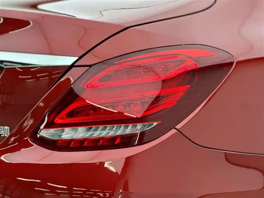 Mercedes-Benz C-Class 2018 — фото 16