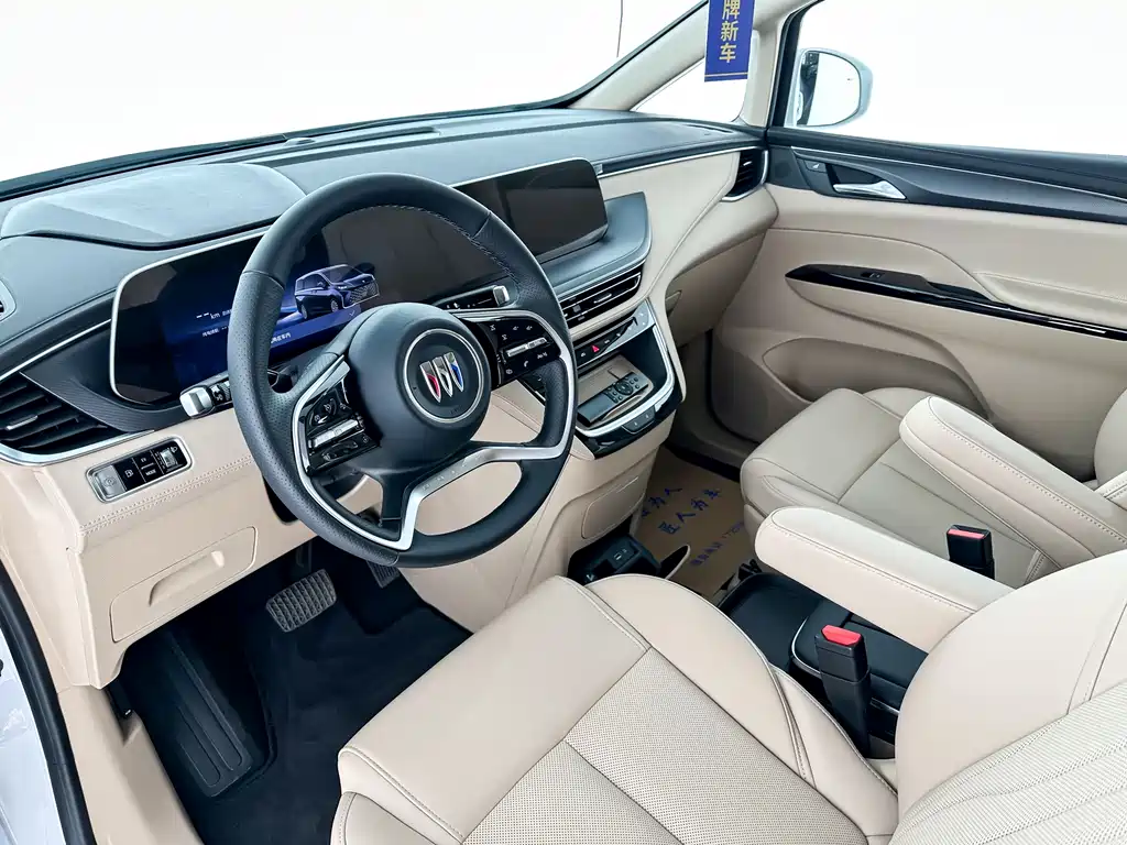 Buick GL8 Hybrid 2025