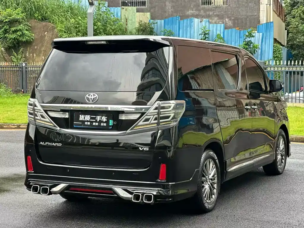 Toyota Alphard 2012 — фото 7