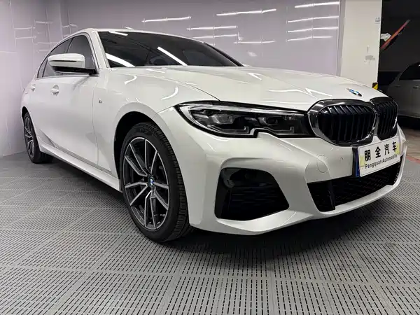 BMW 3 Series 2022