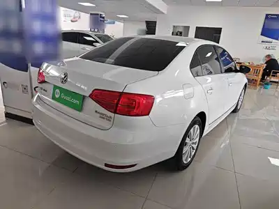 Volkswagen Sagitar 2016