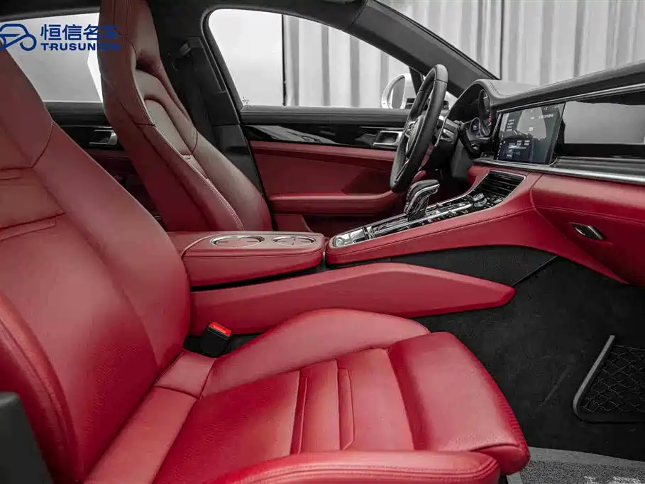 Porsche Panamera 2019 — фото 14