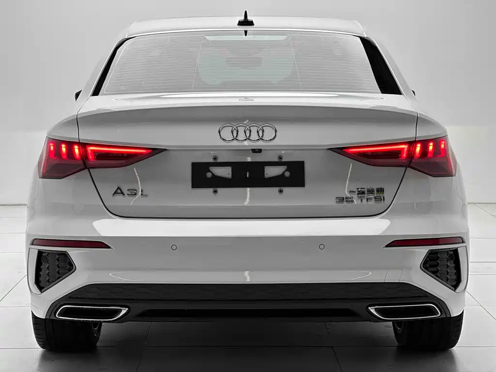 Audi A3 2022 — фото 8