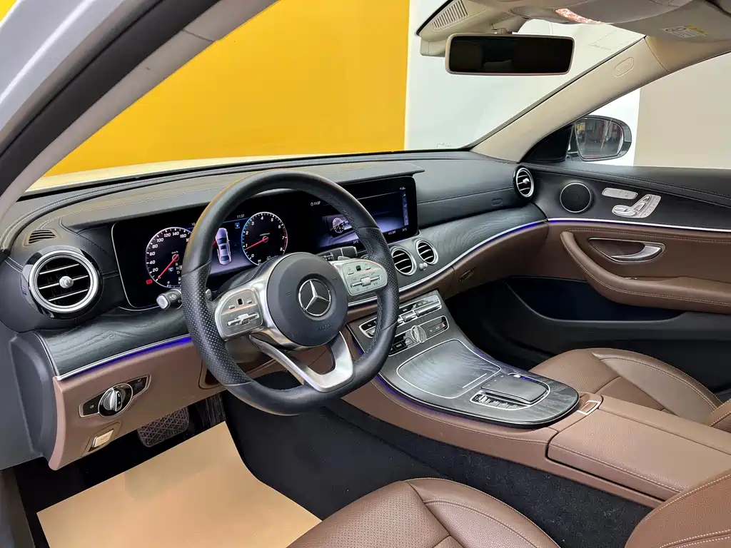 Mercedes-Benz E-Class 2019 — фото 4