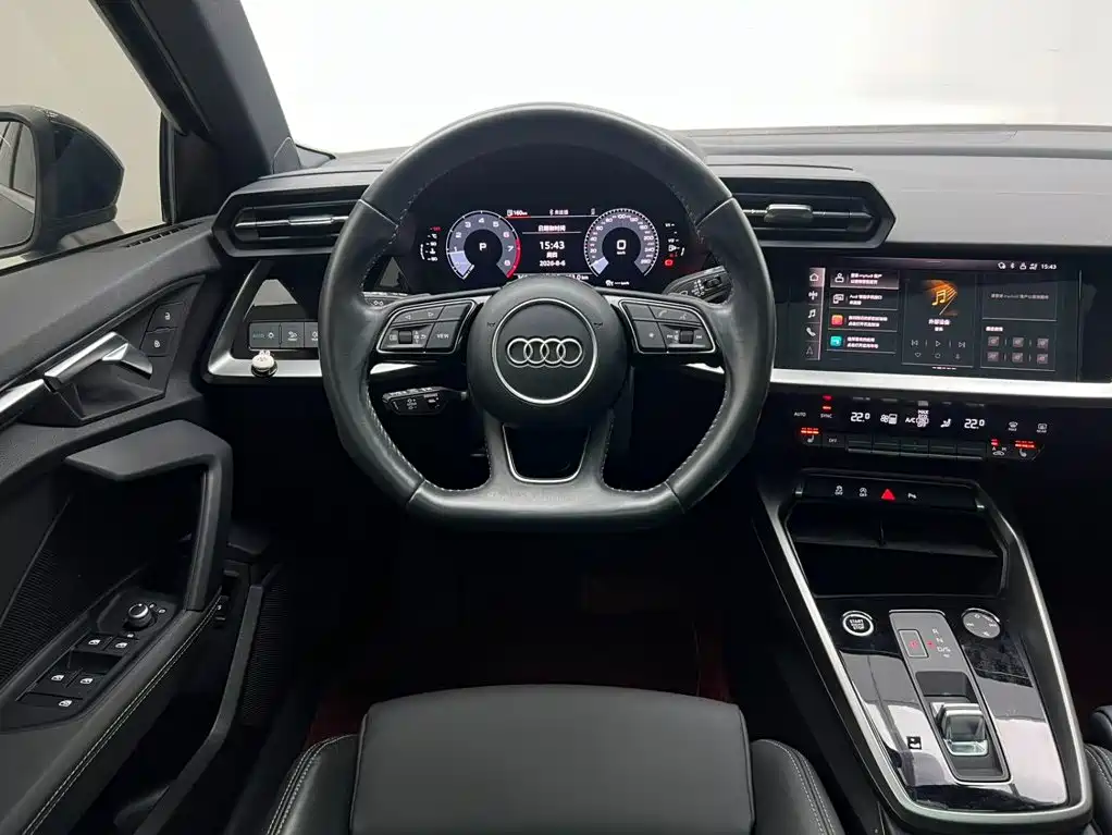 Audi A3 2022 — фото 18