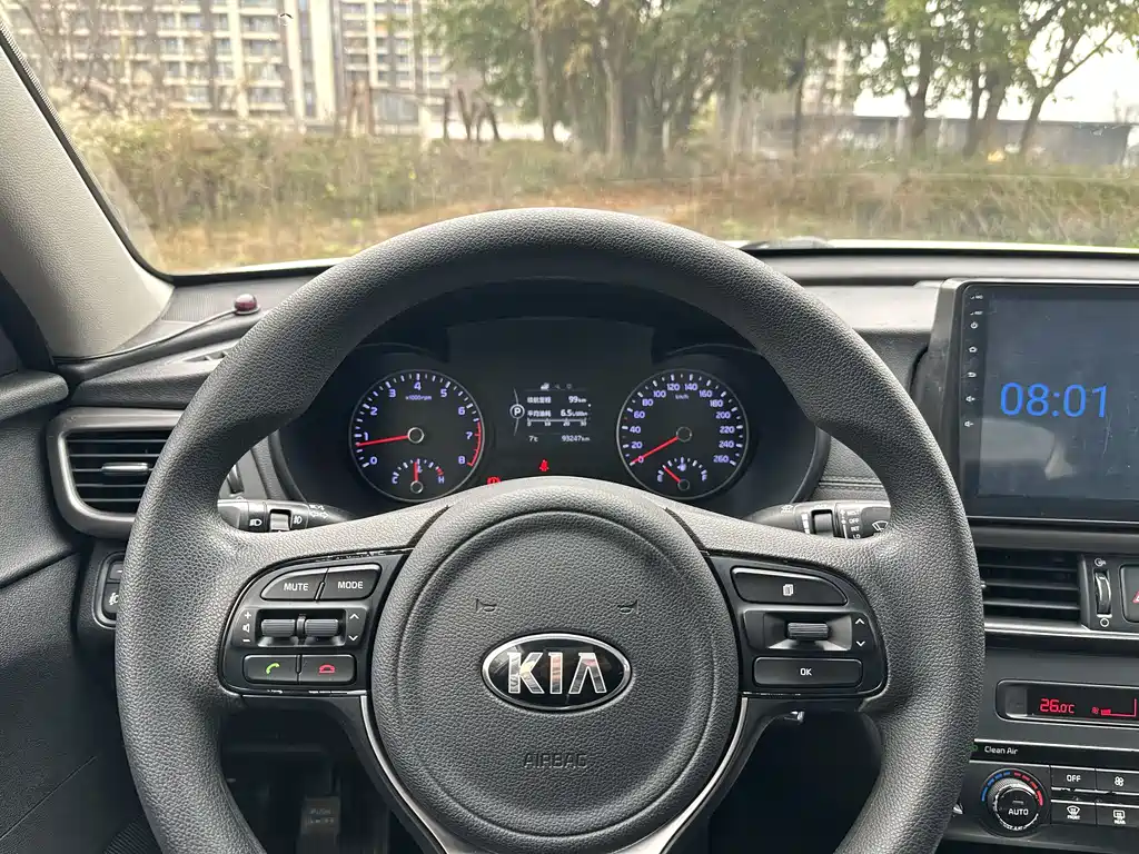 Kia K5 2018 — фото 10