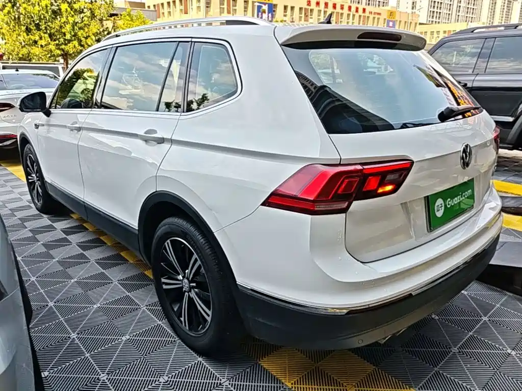 Volkswagen Tiguan L 2020