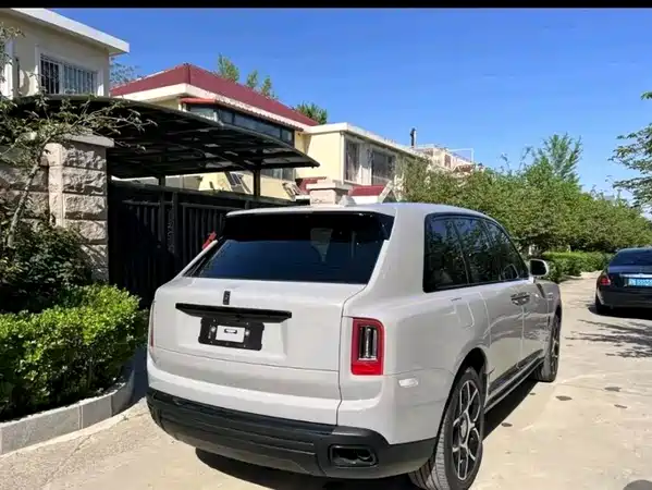 Rolls-Royce Cullinan 2022