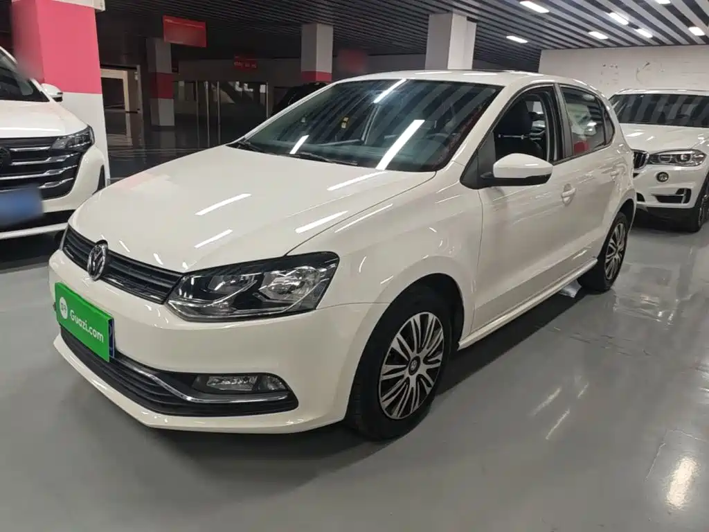 Volkswagen Polo 2016 — фото 1