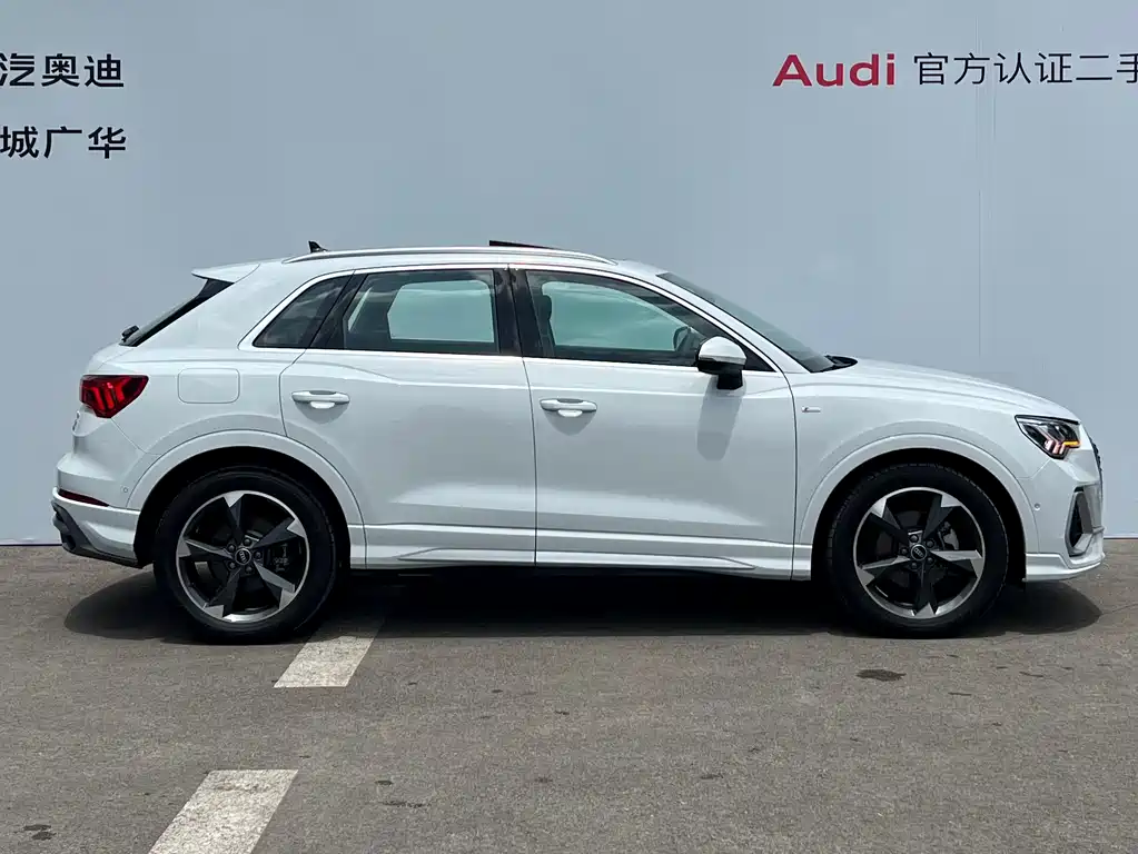 Audi Q3 2023 — фото 3