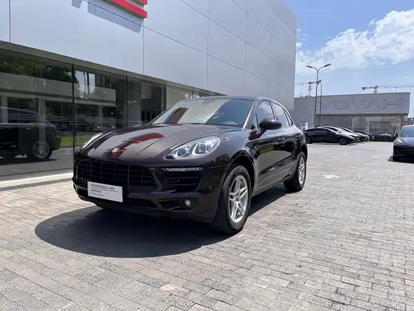 Porsche Macan 2016