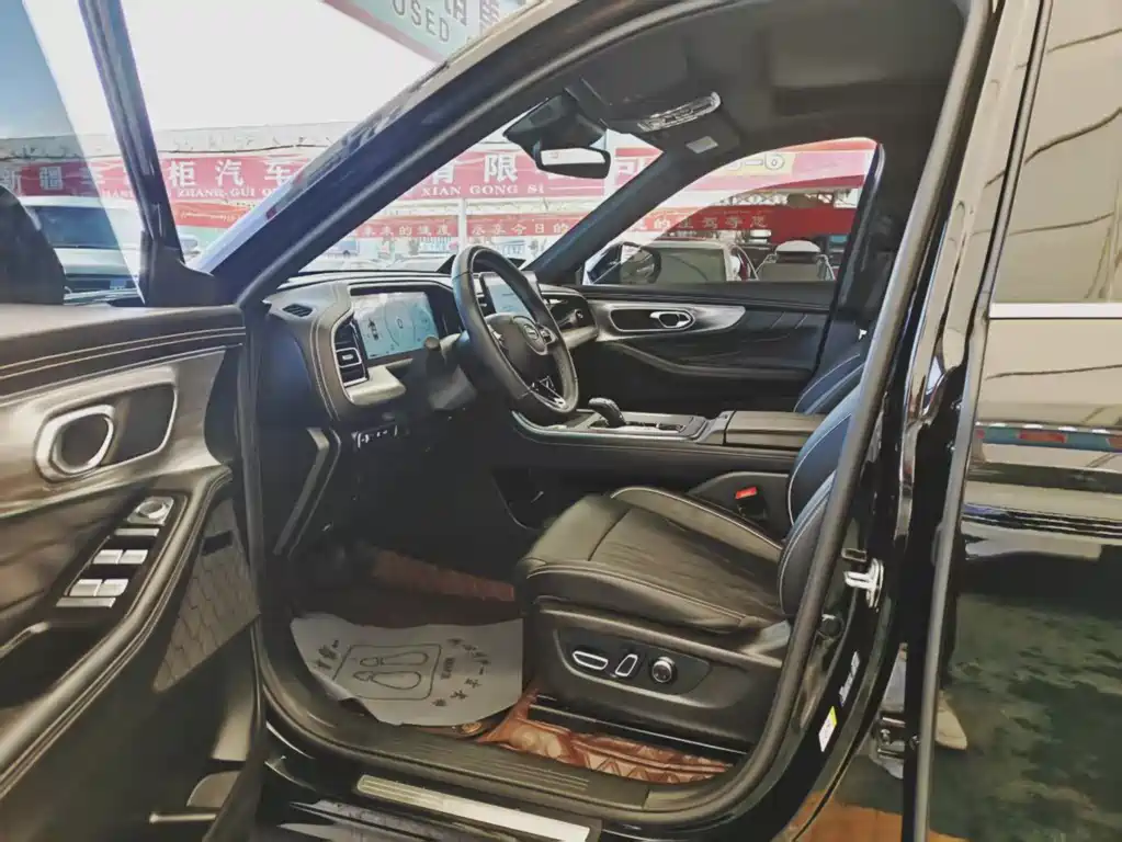 GAC Motor Trumpchi GS8 2025 — фото 4