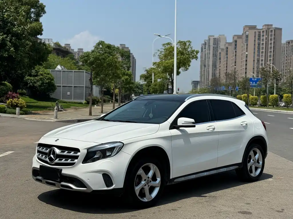 Mercedes-Benz GLA 2018 — фото 1