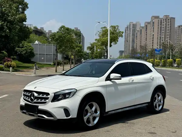 Mercedes-Benz GLA 2017