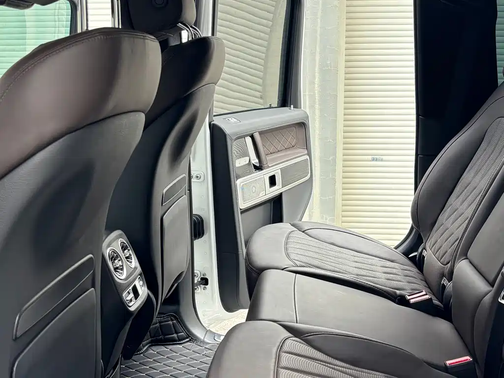 Mercedes-Benz G-Class 2022 — фото 16