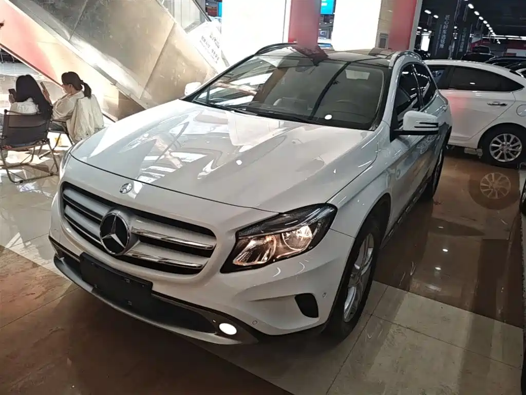 Mercedes-Benz GLA 2017 — фото 1