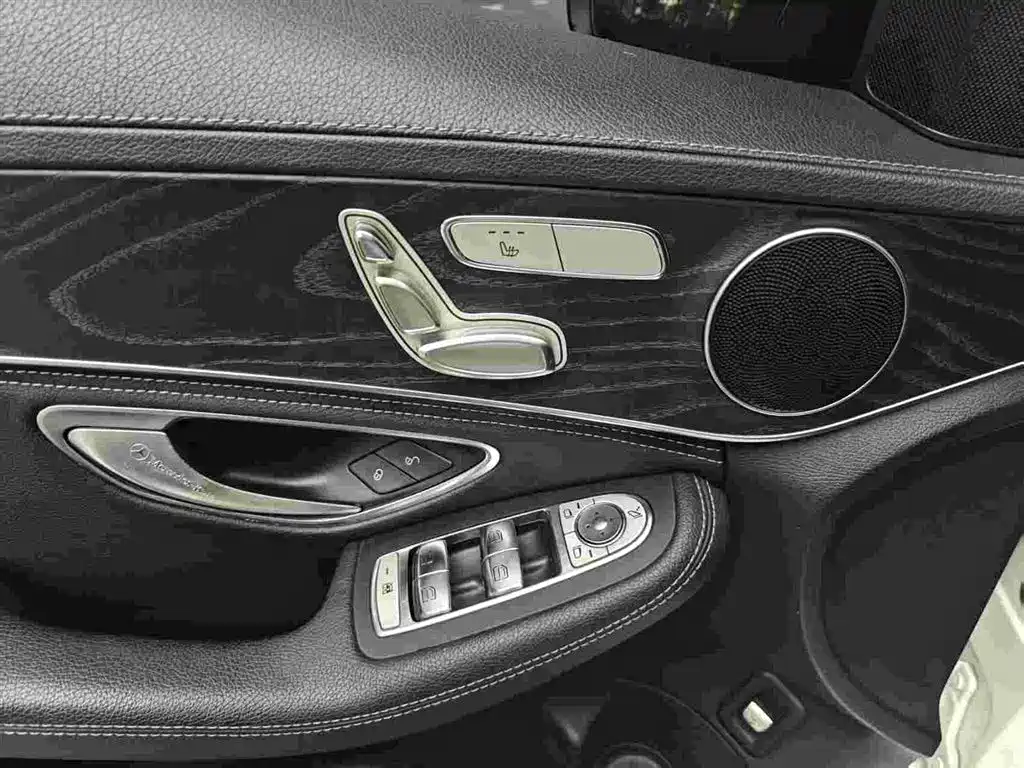 Mercedes-Benz C-Class 2019
