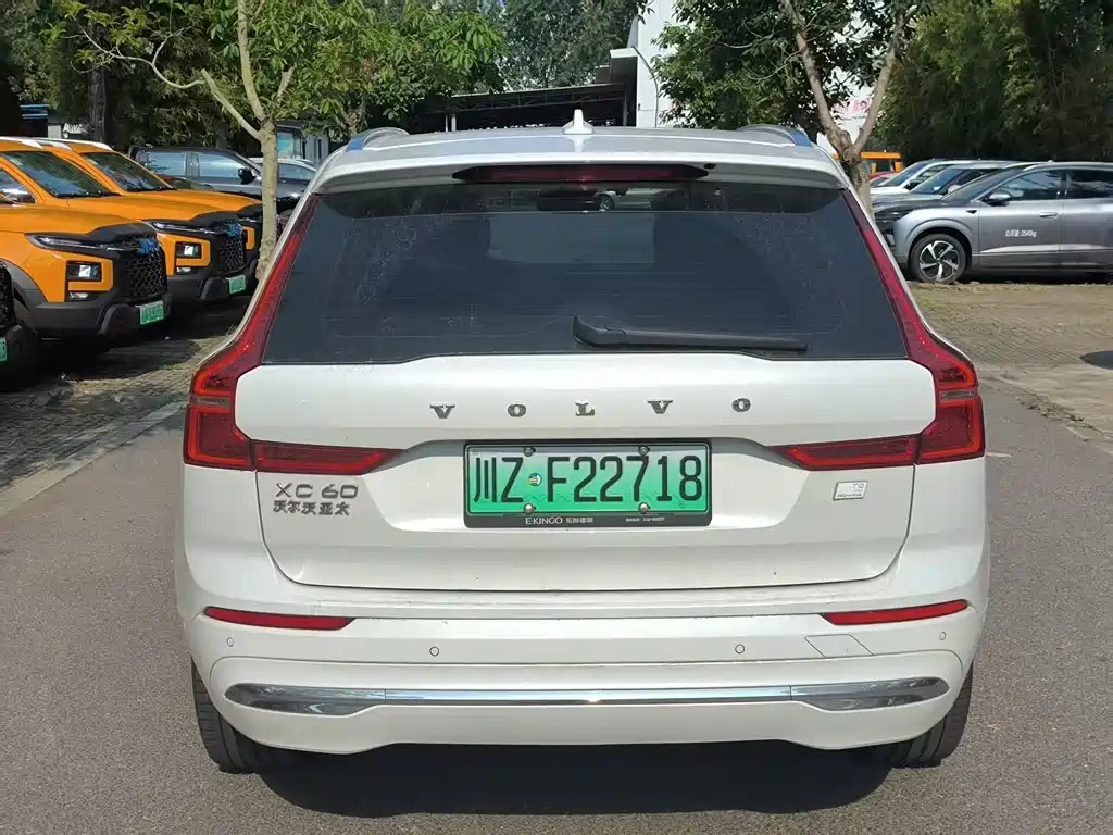 Volvo XC60 PHEV 2024
