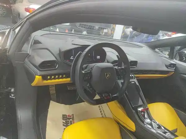 Lamborghini Huracan 2020
