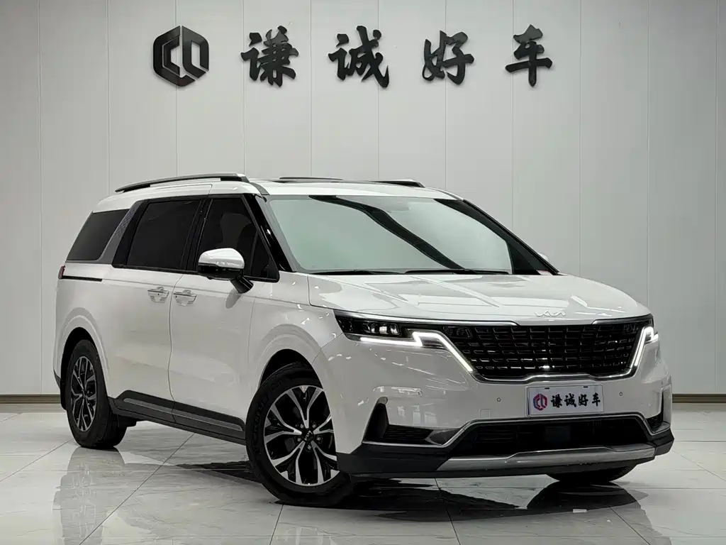 Kia Carnival 2022 — фото 3