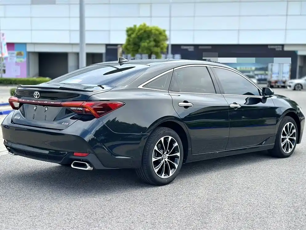 Toyota Avalon 2023 — фото 6