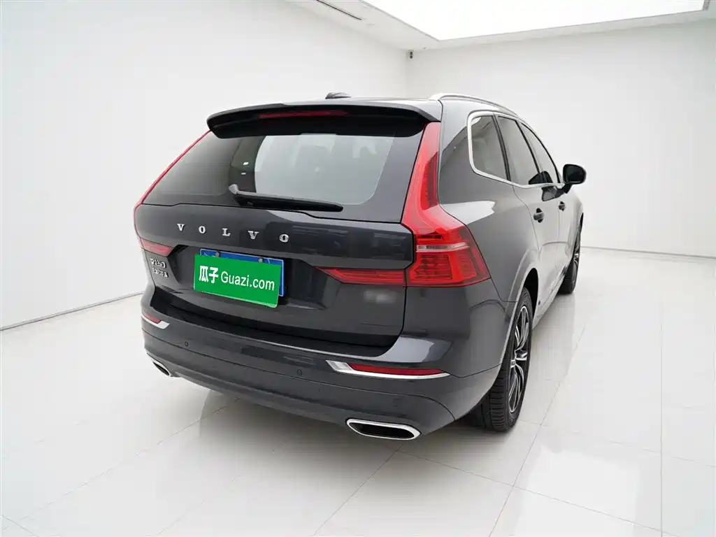 Volvo XC60 2021 — фото 4