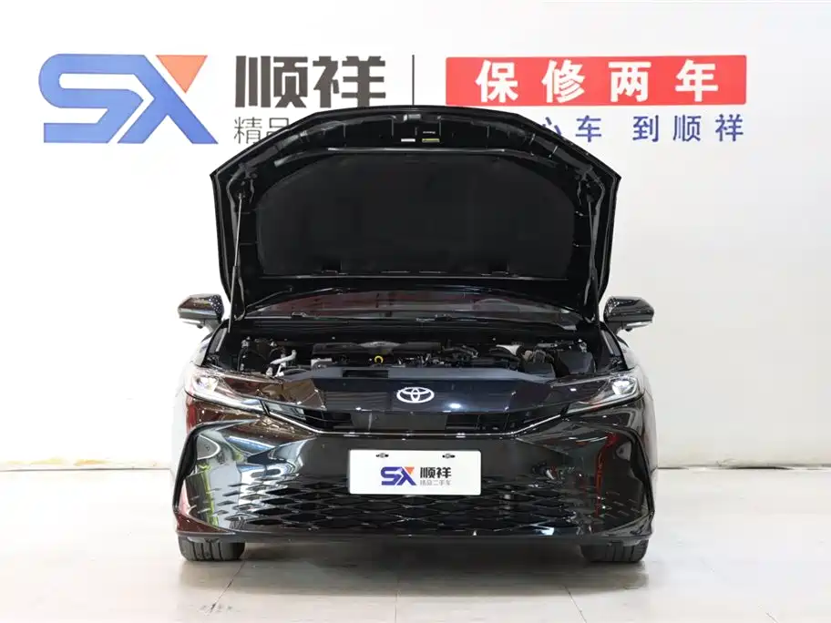 Toyota Camry 2024 — фото 18